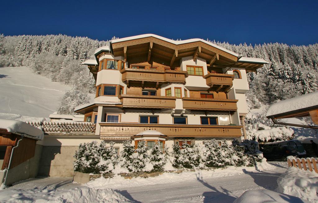 Haus Am Sonnenhang Finkenberg Quarto foto